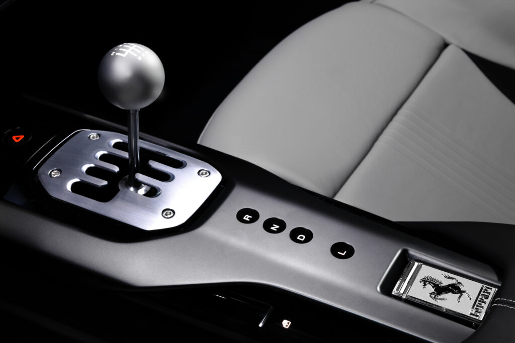 Ferrari 12Cilindri Manuale gated shifter and center console