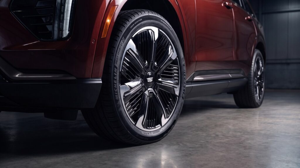 Close-up of the 2026 Cadillac ESCALADE IQ available 24-inch wheel
